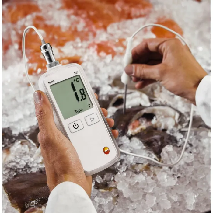 Testo 108 цифровой водонепроницаемый термометр с возможностью подключения зондов т/п Тип Т и К (Арт: 0563 1080) 