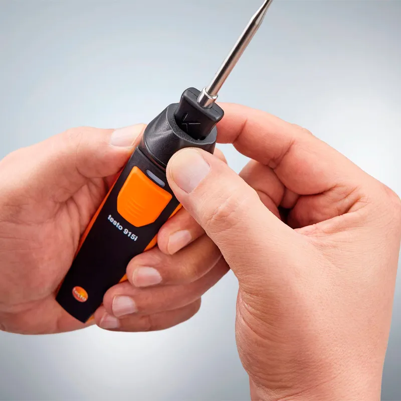 Testo 915i термометр (арт: 0563 2915) с поверхностным зондом, управляемый со смартфона
